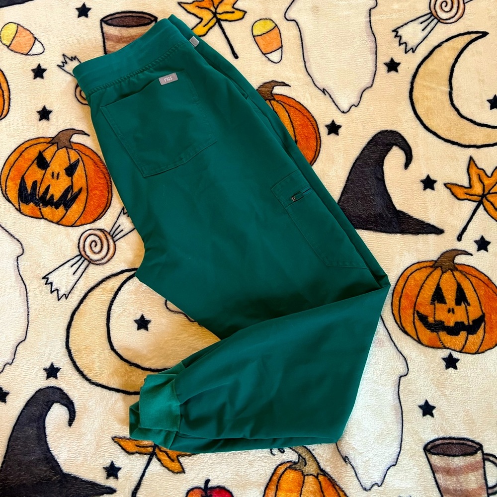 Fig's Hunter Green Zamora™ - Jogger Scrub Pants - M / Hunter Green